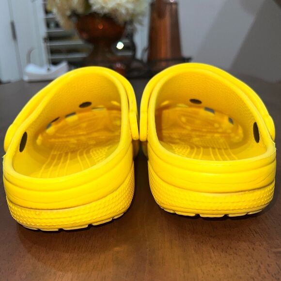 Crocs Classic Clog Yellow Unisex 5M/7W Waterproof Lightweight Comfort Slides - Picture 4 of 5